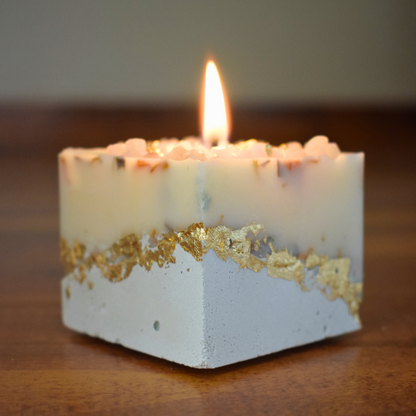 Gold Leaf Luxe Candle – Vanilla Tobacco & Marigold